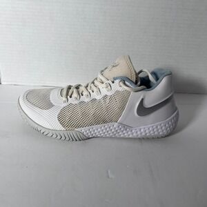 Nike Kyrie Low 2 TB White Silver Basketball Shoes Women's 8 AV4713-100